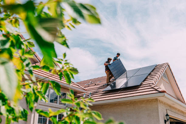 Best Roof Gutter Cleaning  in Riverbend, WA